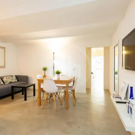 Apartman En Villarroel *